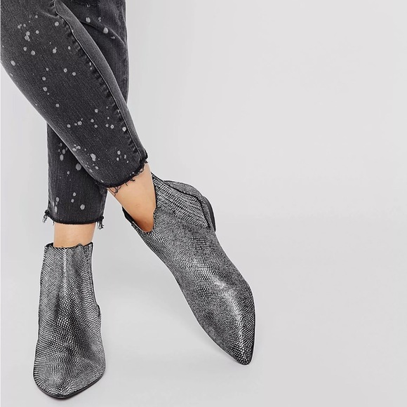 Hudson London Silver Lizard Reine Ankle Boot - Picture 1 of 7